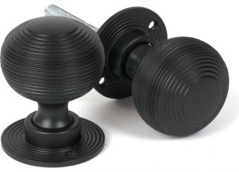 thumbnail image 2 of Haven Heritage Matte Black Mortice Door Knob Set Internal Round Rose 52mm UK 2 of 3