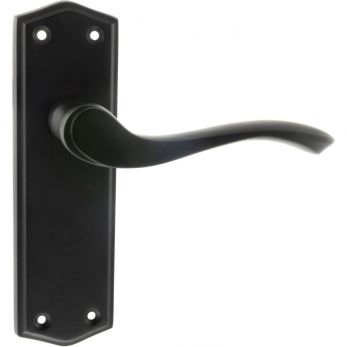 Old English Warwick Latch Lever on Backplate - Matt Black (OE178LMB)