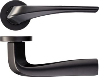 RM060PCB Aries Lever Door Handle on Round Rose Matt Black (Pair)
