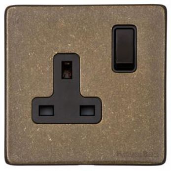 Heritage Rustic Brass Single Switched Socket (13 Amp) Vintage Screwless Plate