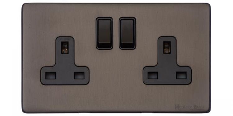 X09.150.BK Vintage Matt Bronze Double 13-AMP Socket Screwless